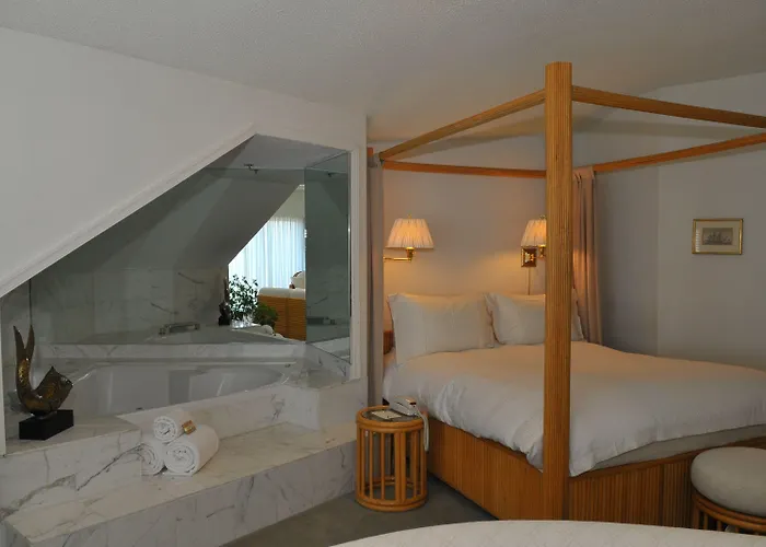 Hotel Lighthouse Club 3*